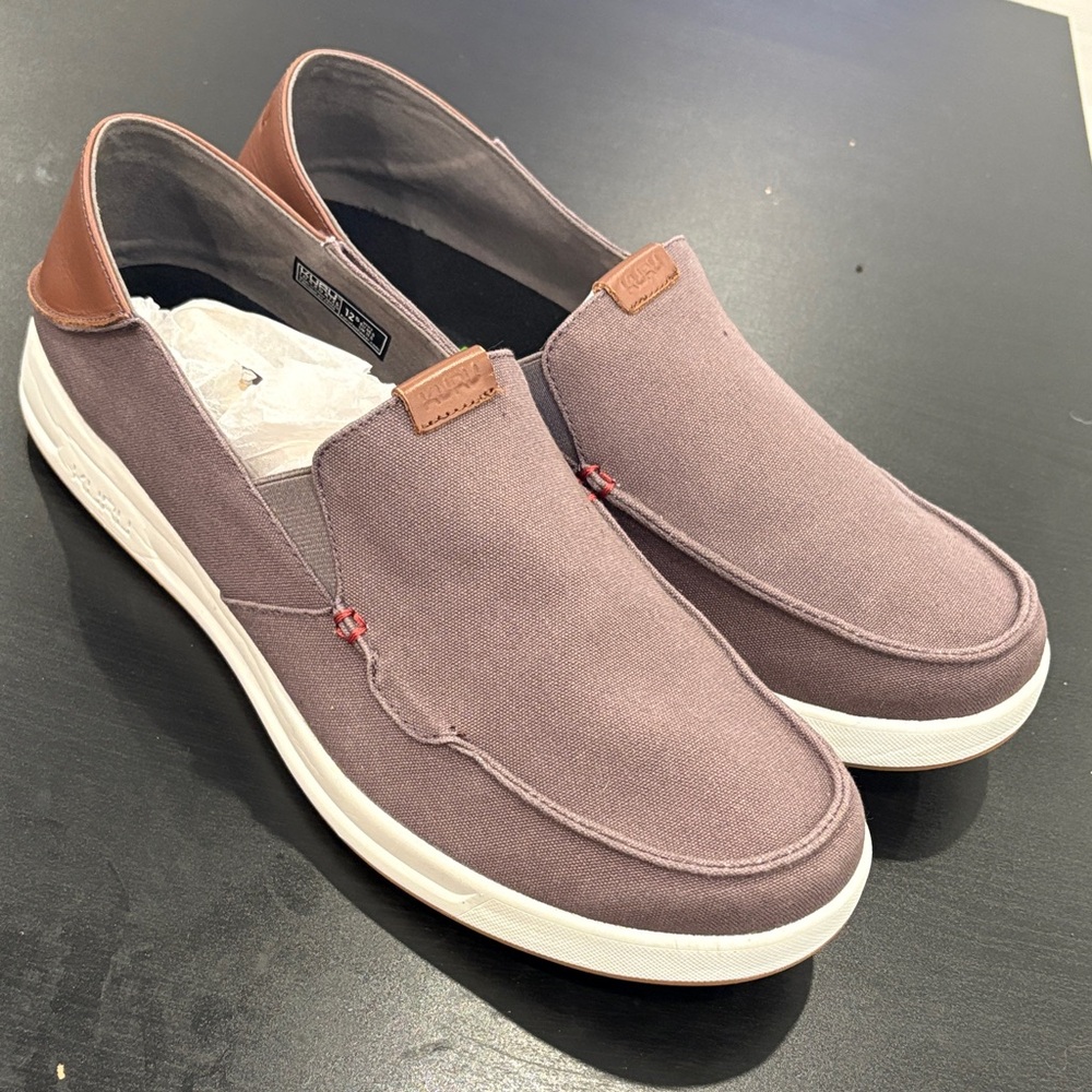 KURU PACE Breathable slip-on men's deck sneaker.